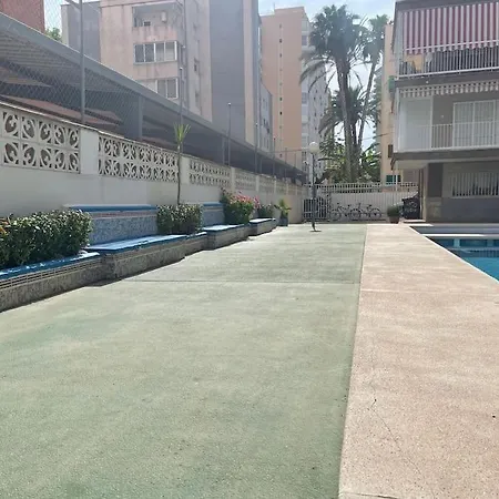 Inmejorable Ubicacion,70m Playa 70m Pueblo Apartment